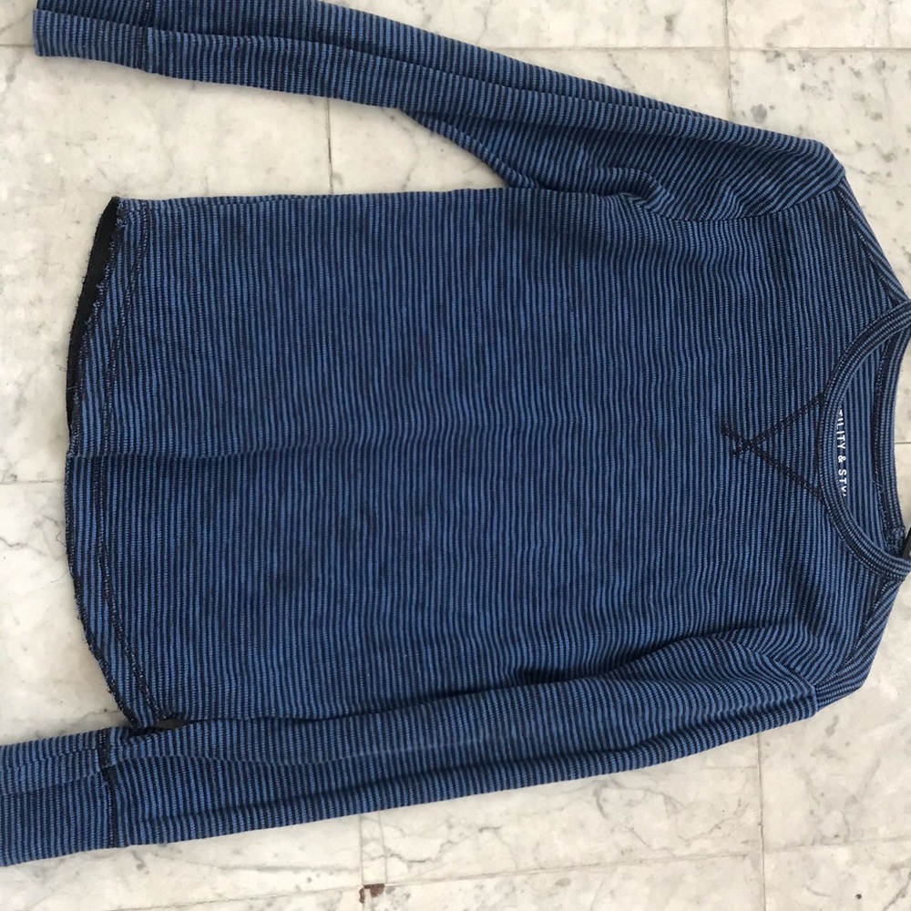 Long sleeve shirt